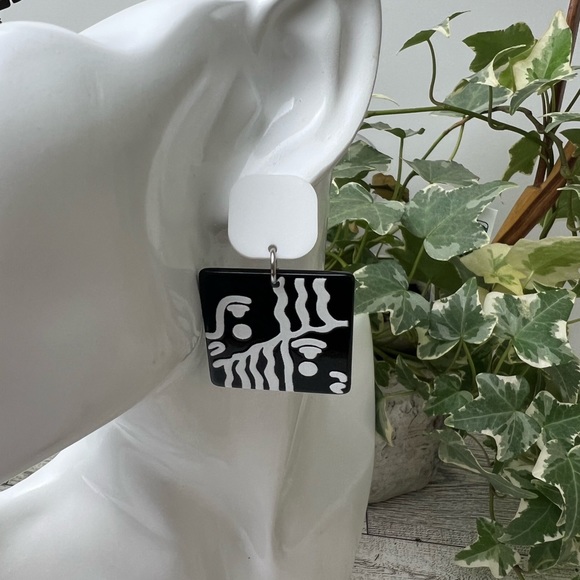 Retro Black & White Dangle Earrings -Artistic Unique Trendy Square Earrings - Picture 7 of 17